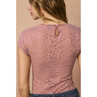 Eloise Lace Cap Sleeve Bodysuit – close up lace – Into The Palms boutique