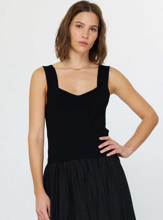 Palm Capsule Wardrobe - 8 Pieces
