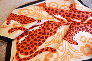 Silk Bandana Of Leopards With Floral Fountain