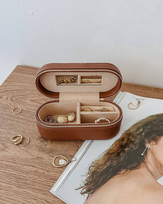 Juliette & Charlee Cosmetic Set - Tan