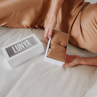 Weighted Silk Sleep Mask by Lunya