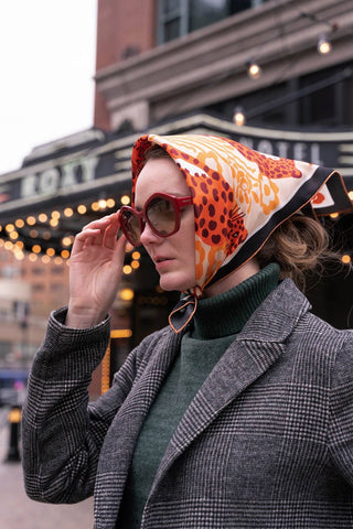 Silk Bandana Of Leopards With Floral Fountain